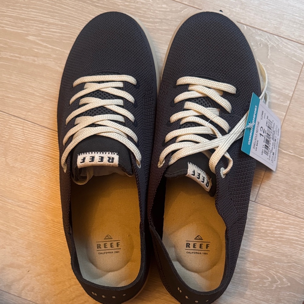 Reef Men's Navy blue Knit Sneakers